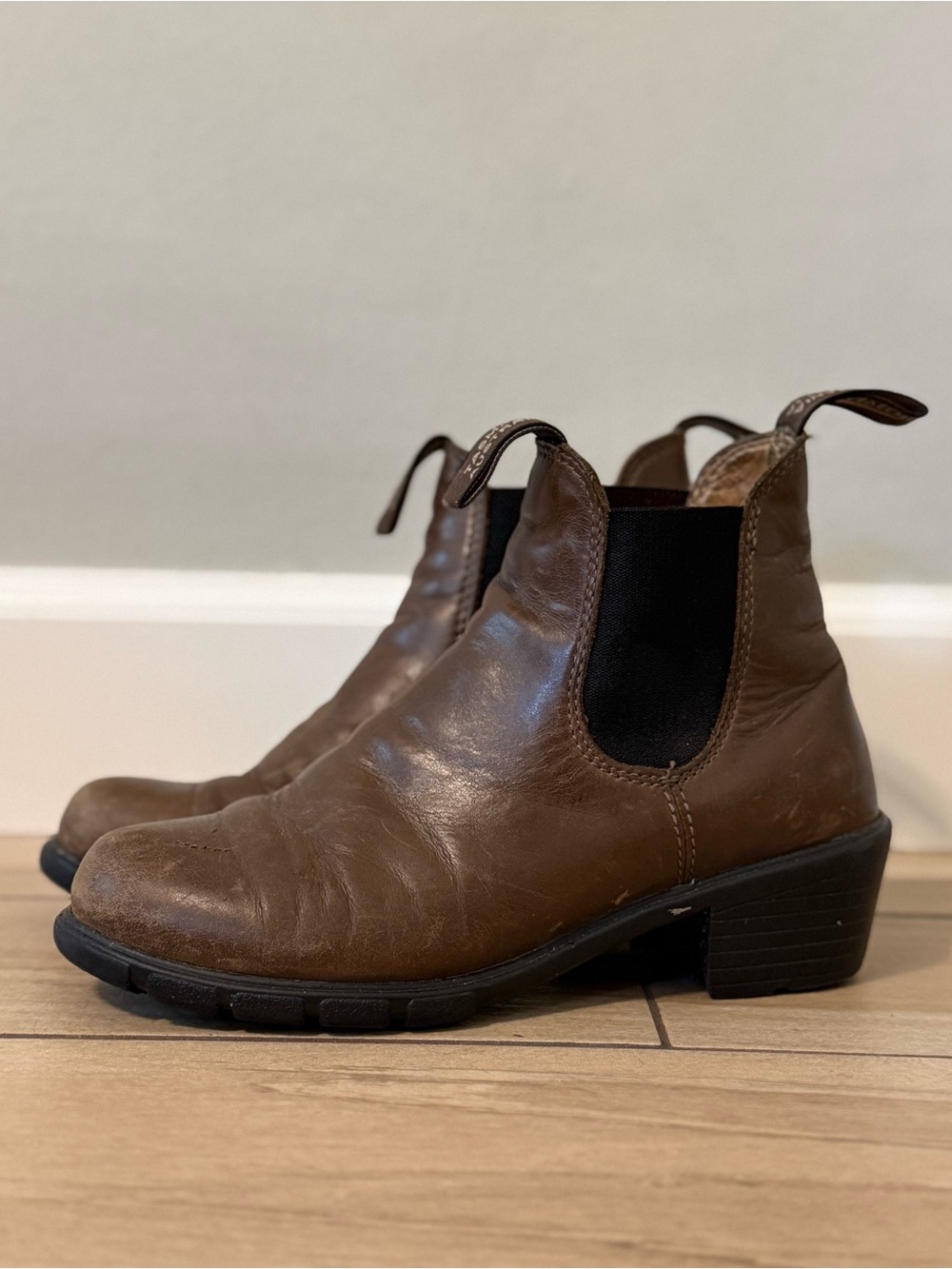 Blundstone Brown Leather Chelsea Ankle Boots